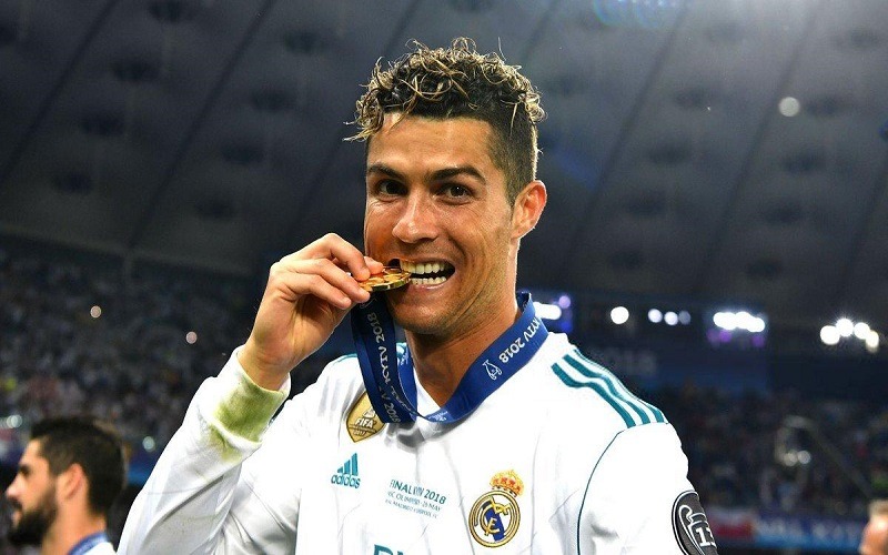Awards that Cristiano Ronaldo has won throughout his career. 2 image 4